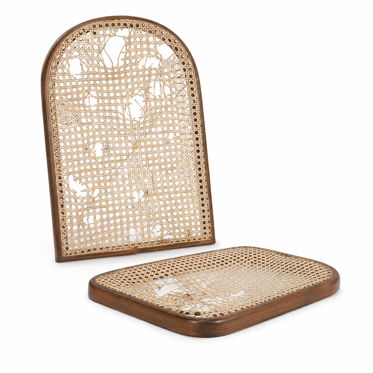 Reparación de mecedora tipo Thonet con rejilla natural prefabricada